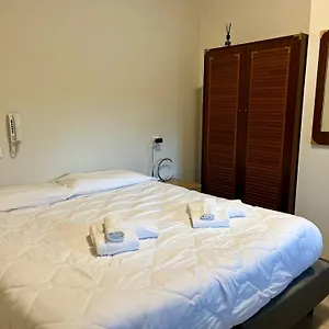 Benaco Bee Free 2*, Peschiera del Garda Italië