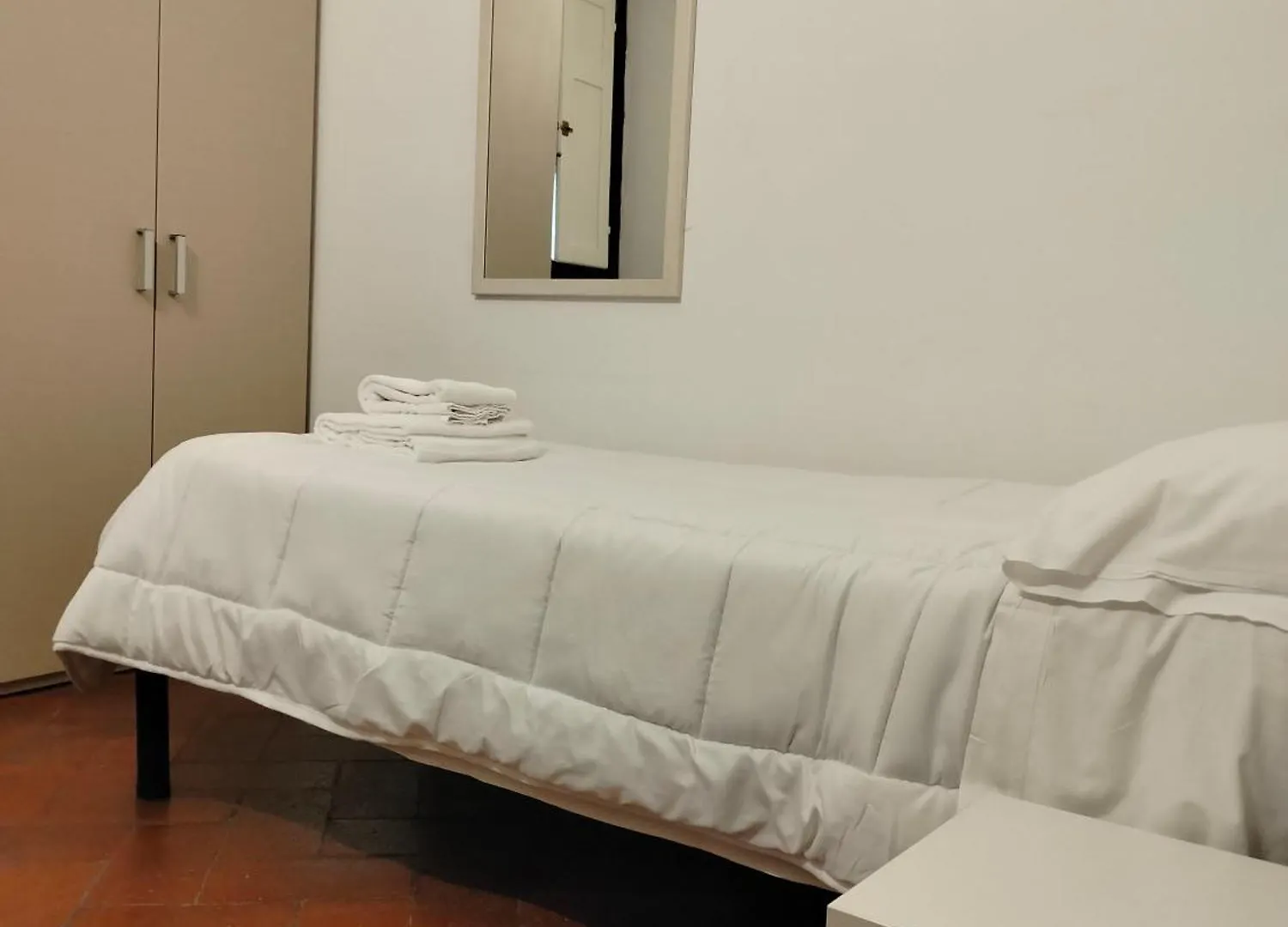 Hotel & Hostel 7 فلورنس 0*,  إيطاليا