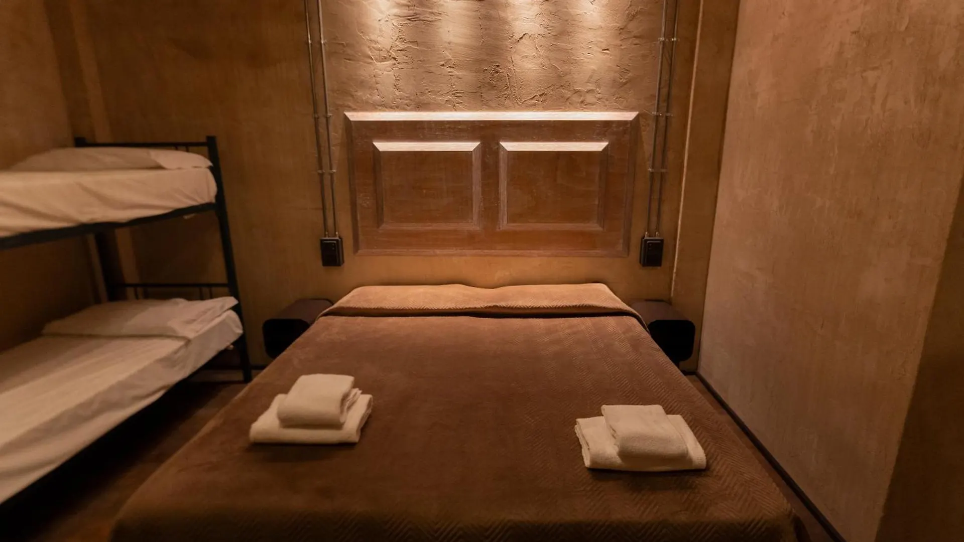 Hotel & Hostel 7 فلورنس 0*,  إيطاليا