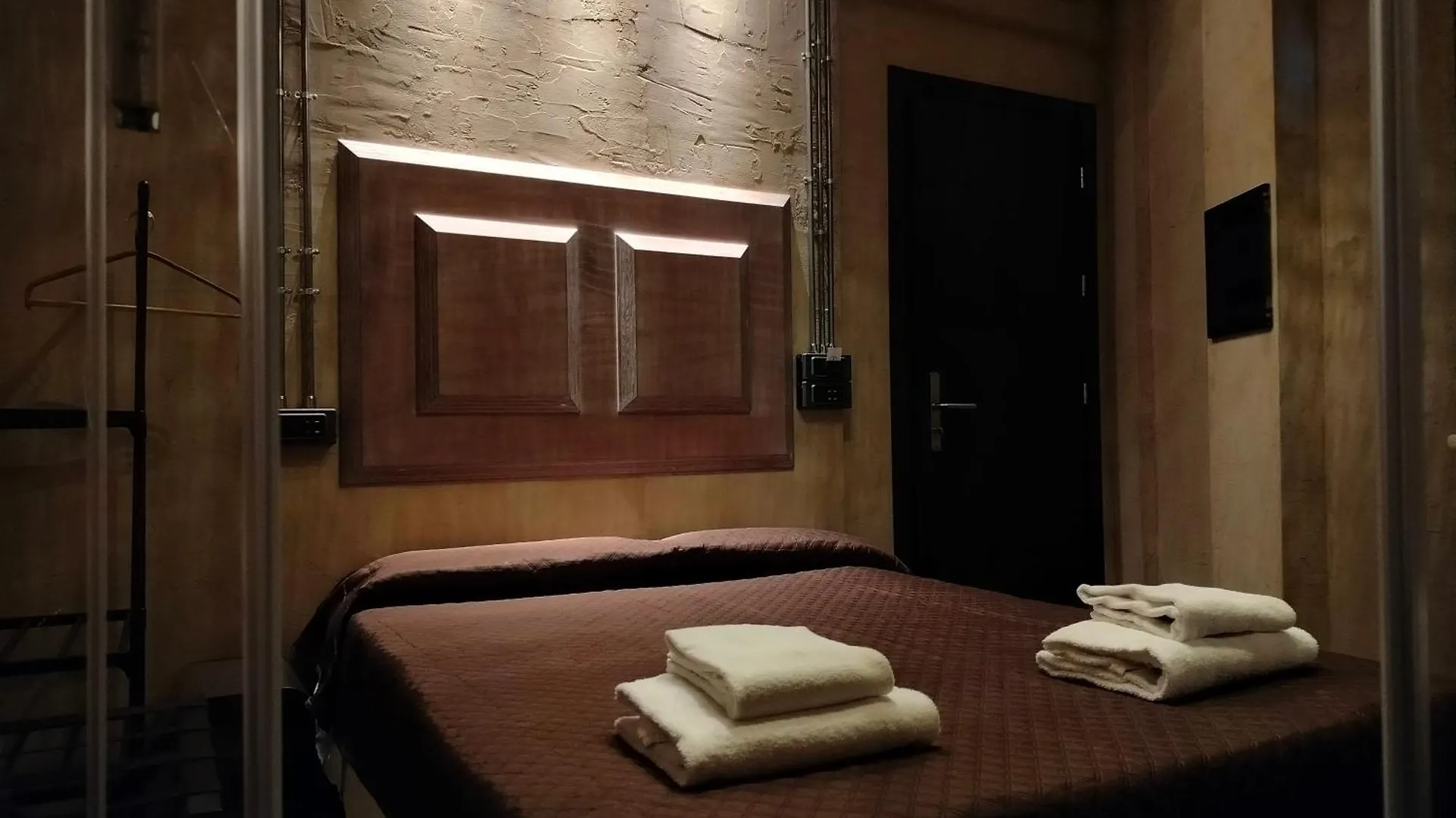 Hotel & Hostel 7 Florence