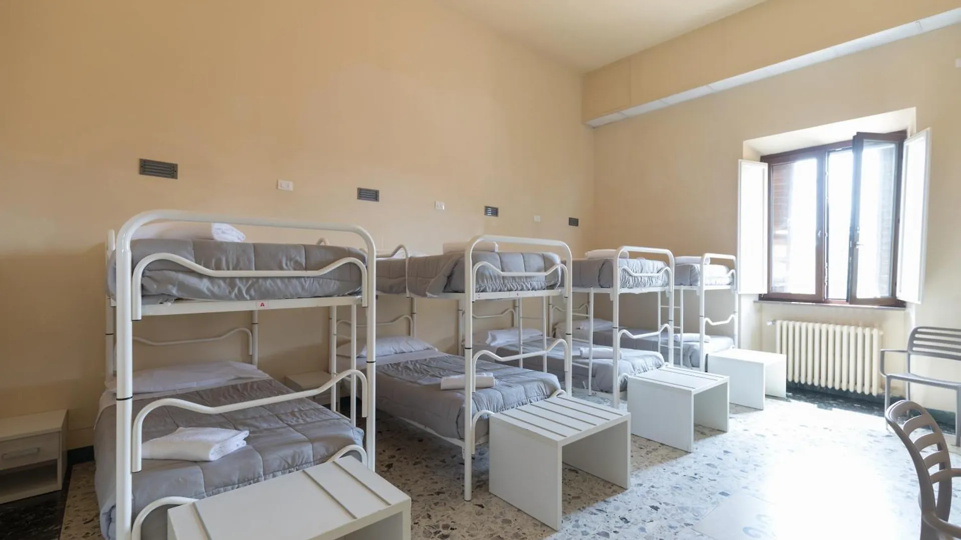 Hotel & Hostel 7 Florence