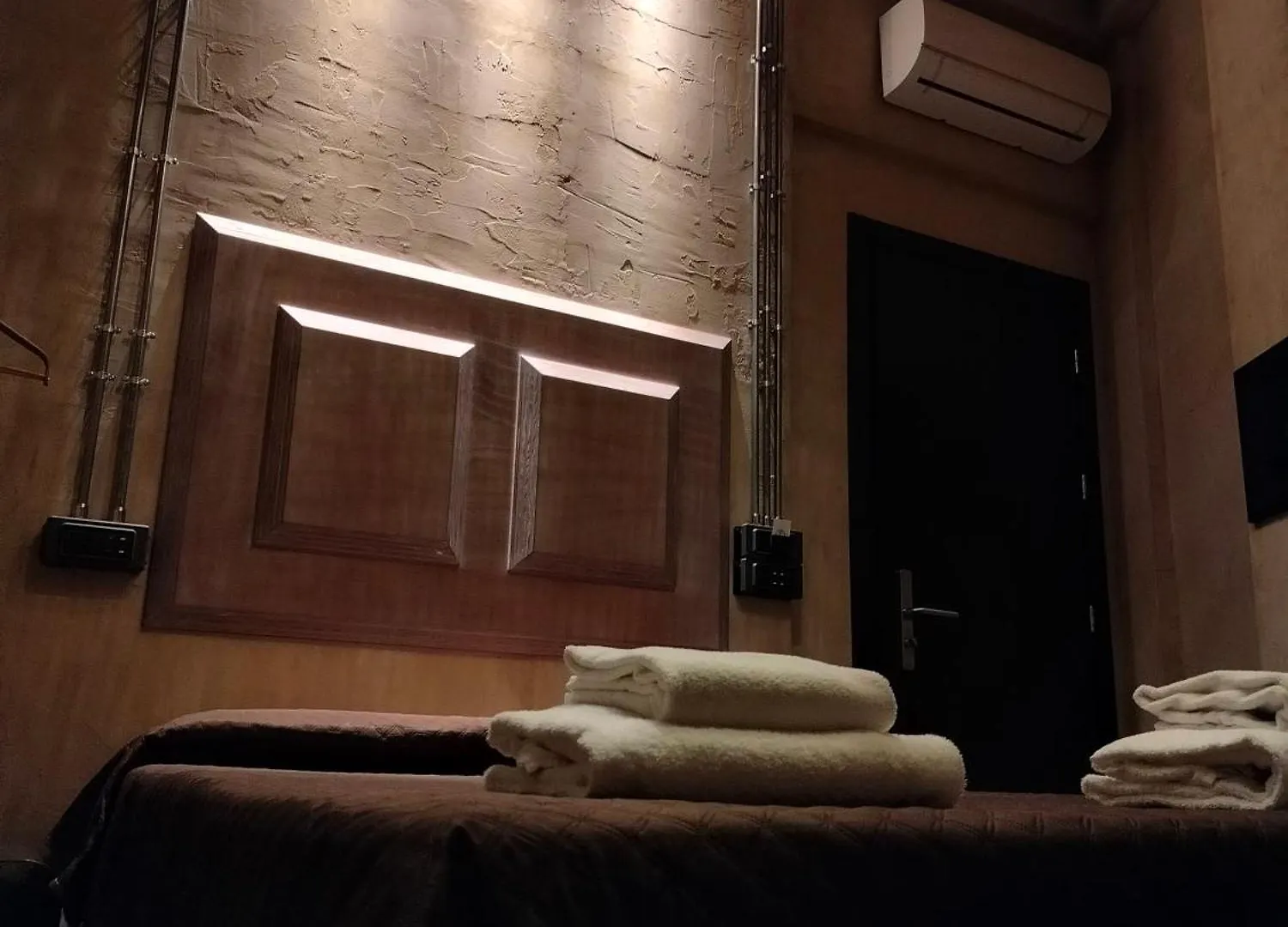 Hotel & Hostel 7 Florence Italy